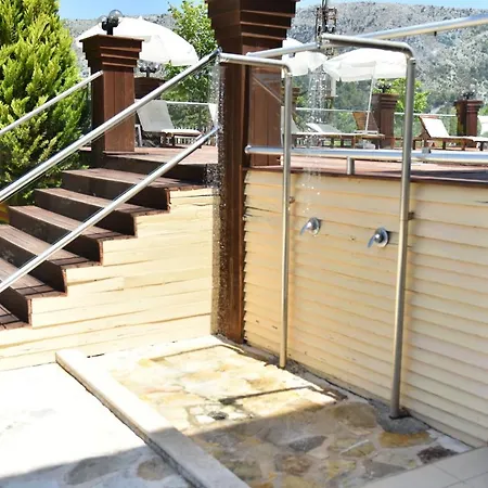 Hotel Kriti Max , Shengjin