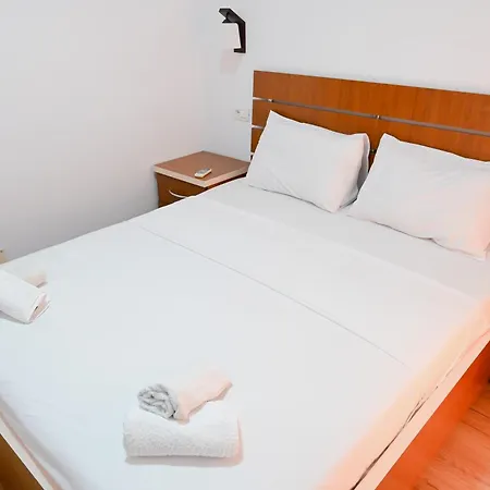 Hotel Kriti Max , Shengjin Shëngjin