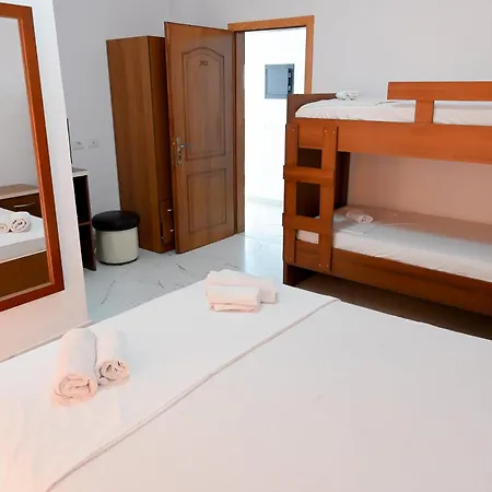 Hotel Kriti Max , Shengjin Shëngjin