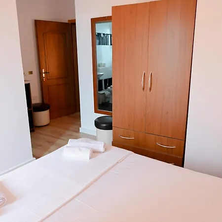 Szálloda Hotel Kriti Max , Shengjin