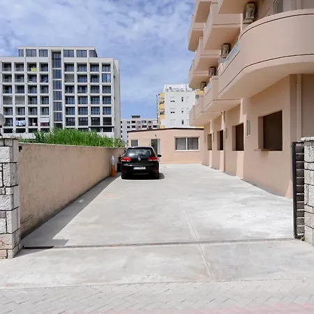 Hotel Kriti Max , Shengjin ホテル Shëngjin