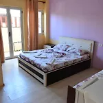 Hotel Kriti Max , Shengjin 酒店