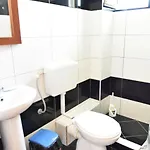 Hotel Kriti Max , Shengjin