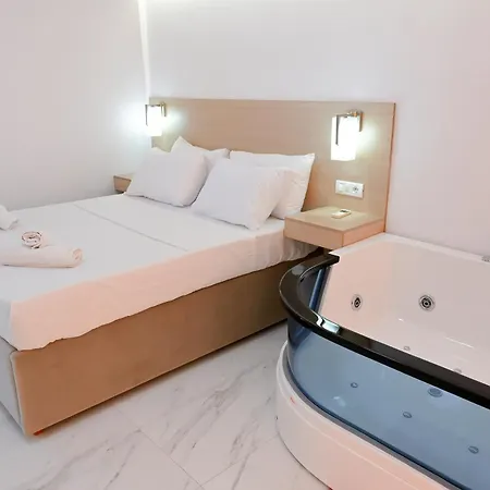 Kriti Max Hotel - Shengjin Hotel Shëngjin