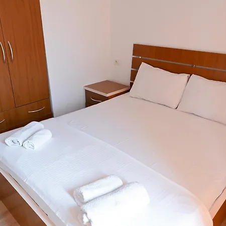 Hotel Kriti Max , Shengjin Shëngjin