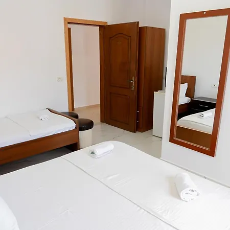 Hotel Kriti Max , Shengjin Shëngjin