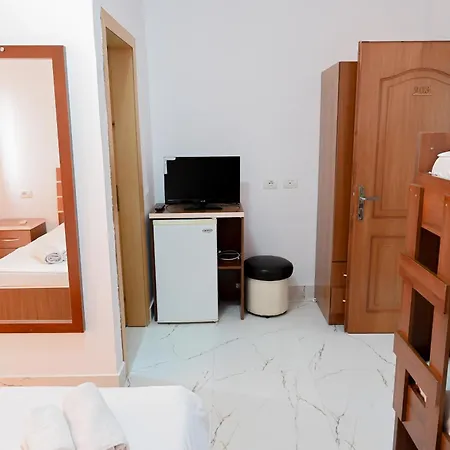 Hotel Kriti Max , Shengjin 3* Shëngjin