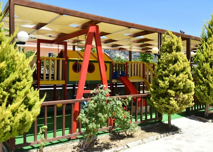 Hotel Kriti Max , Shengjin