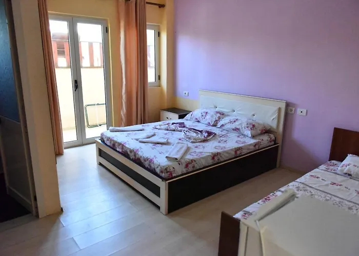 Hotel Kriti Max , Shengjin Hotell