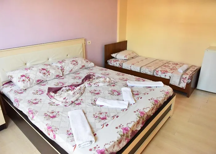 Hotel Kriti Max , Shengjin Shëngjin