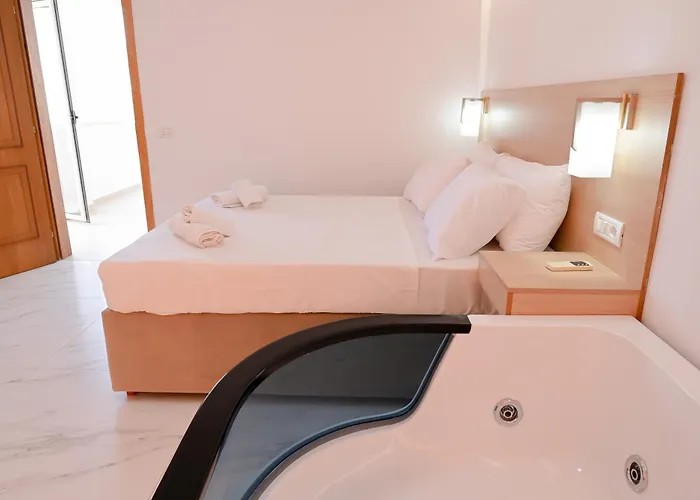 Hotel Kriti Max , Shengjin Shëngjin