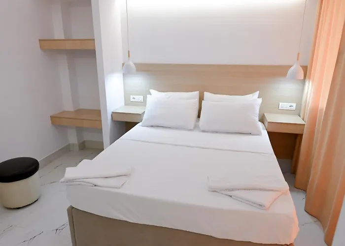 Hotel Kriti Max , Shengjin Hotell 3*