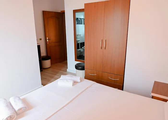 Hotell Hotel Kriti Max , Shengjin