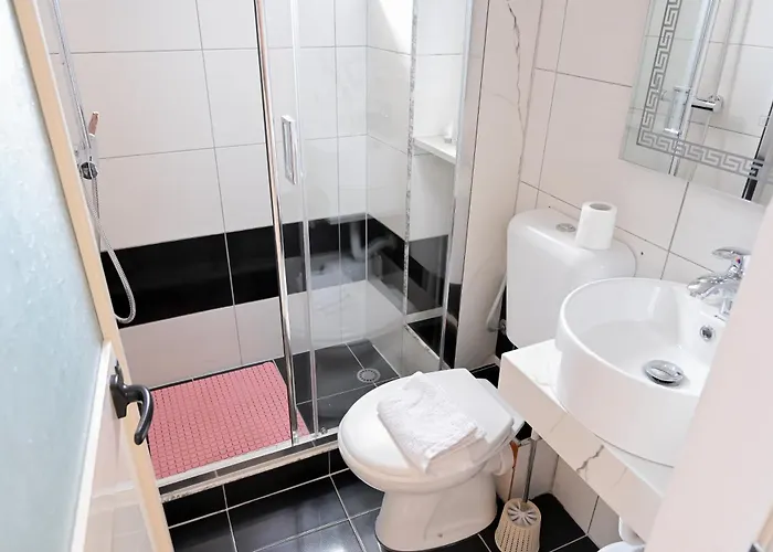 Hotel Kriti Max , Shengjin Hotel 3*